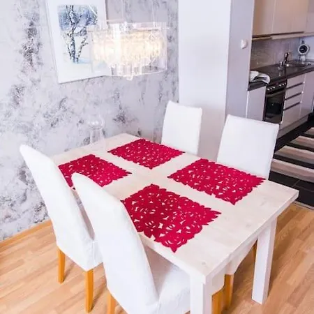 Apartman Winter Near Center *